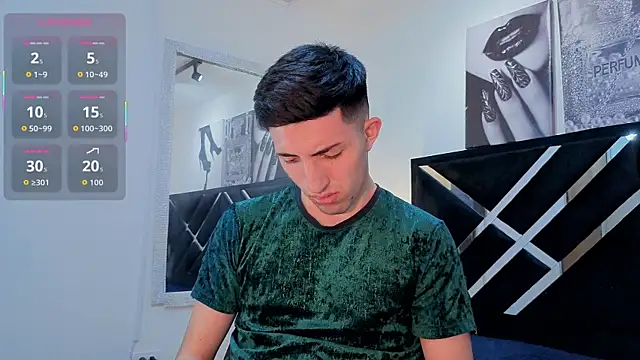 Un_Sluttyy webcam