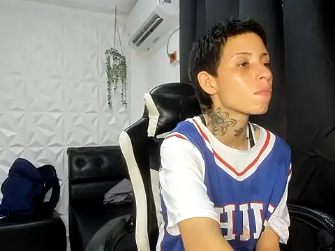 lunallena_17 webcam