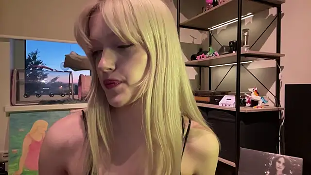 ShoshanaNogueras live cam on StripChat