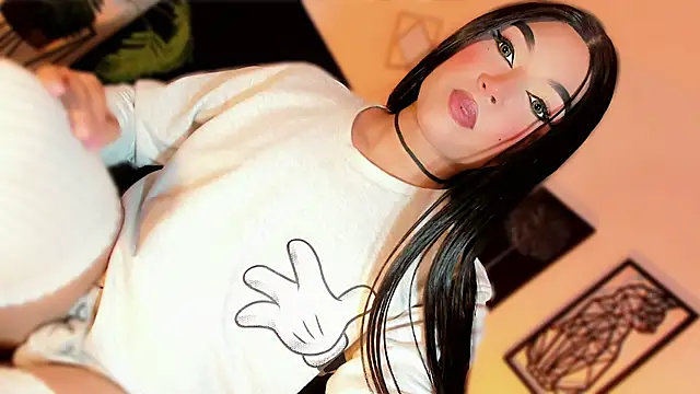 misstreslatin webcam