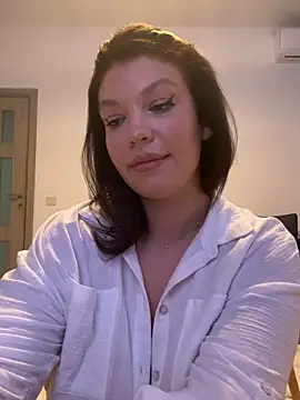 Watch ClaraPasssion live on EroticFlix - High definition streams
