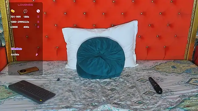 VallerieJones webcam