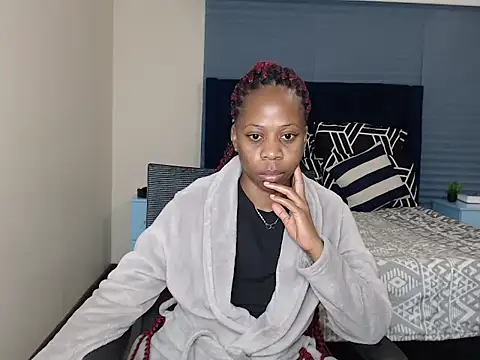 QUEENMANDYY live sex cam