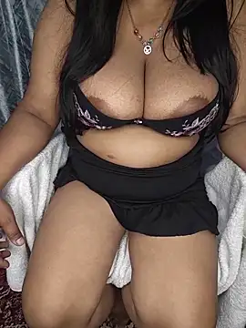 curvy_pooja (F young) - Ice on boobies 🧊🧊😈