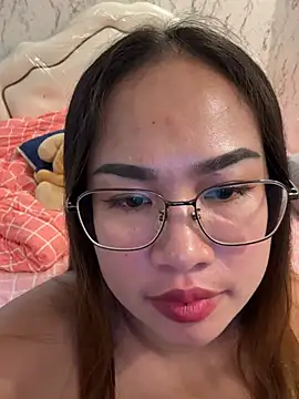 Ponthip webcam