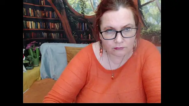 PlayfullMature webcam