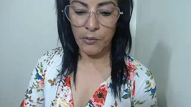 kateleyagrey webcam