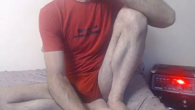 yvesstorm1 live cam on StripChat