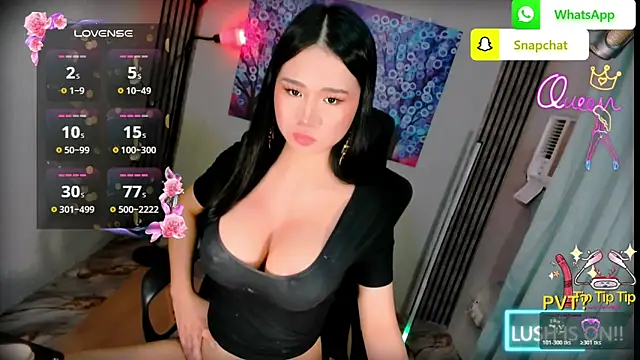 xBigSurpriseLorainex webcam