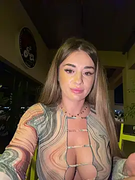 IsabellaEtthan Live Webcam on Stripchat