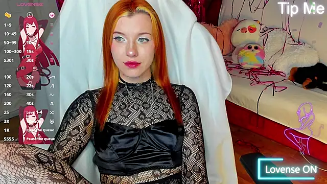 MeganNewCat webcam