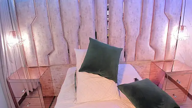 barbara_cambels (F young) - Massage boobs with oil