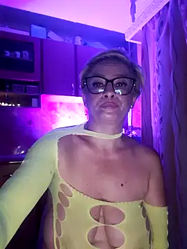 LunaBlaise webcam