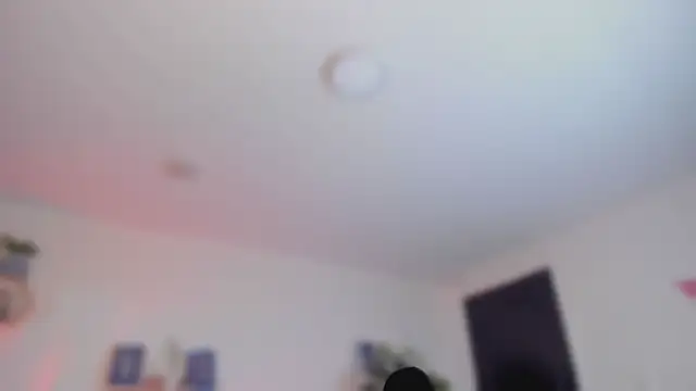 YariRose webcam