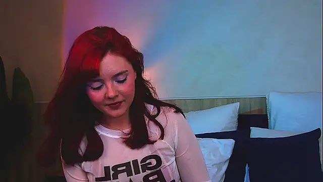 Nora__Ray live cam on StripChat