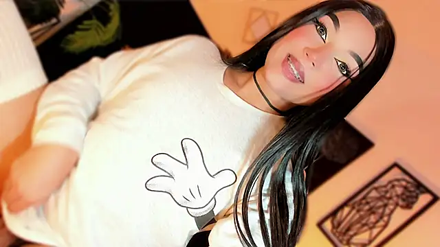 misstreslatin webcam