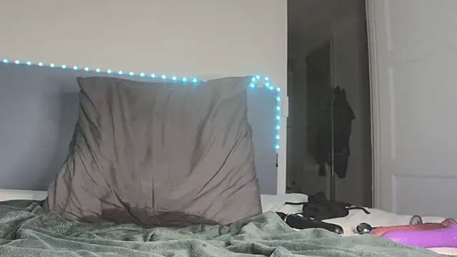 Tini_squirt webcam