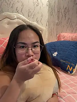 Ponthip webcam