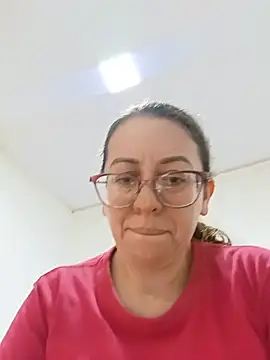 miss_hanna07 (F milf) - 2 fingers in pussy