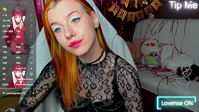 MeganNewCat webcam