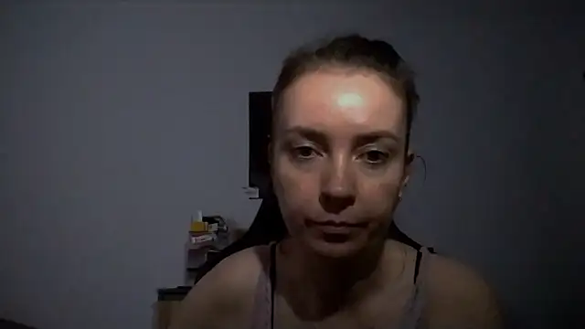 JenniferAlone webcam