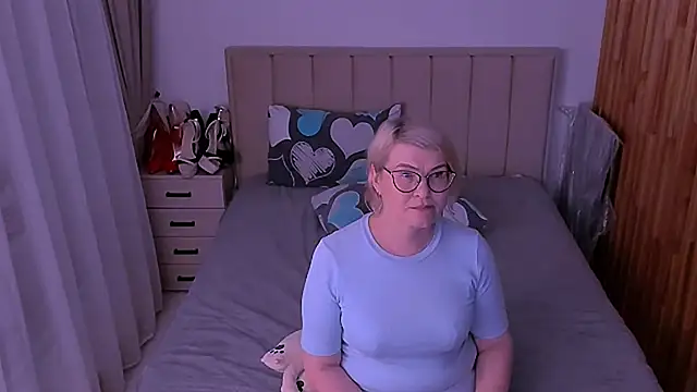 sabrinamacmarren webcam