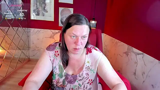 KellyPerfection webcam