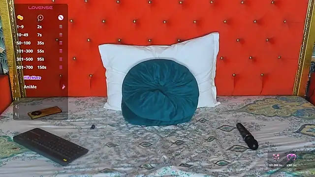 VallerieJones webcam