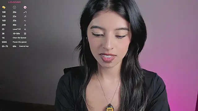 NanakoDollx webcam
