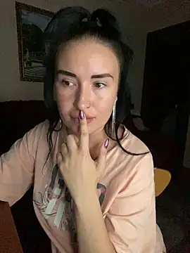 Watch Roxana_Bell live on EroticFlix - High definition streams