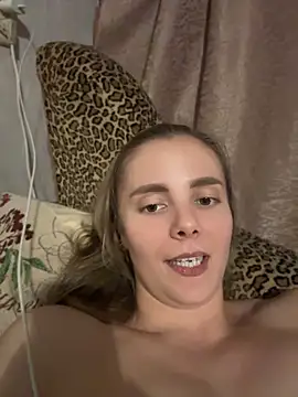 AlisaKissss webcam