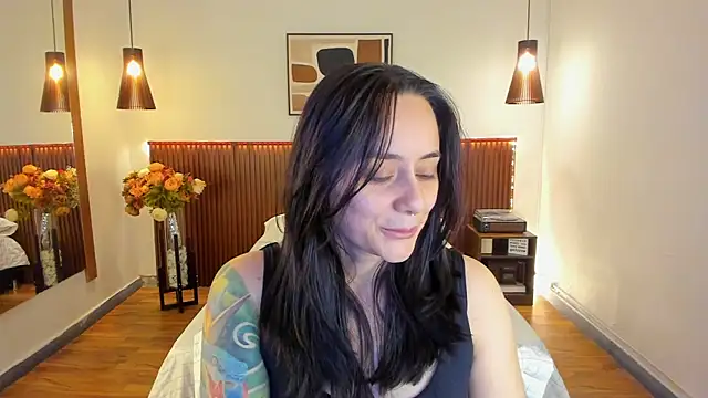 KatherineBond webcam