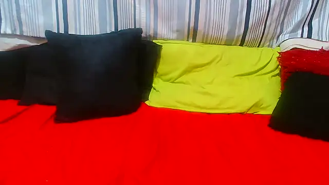 AfricanBigAssxx98 webcam