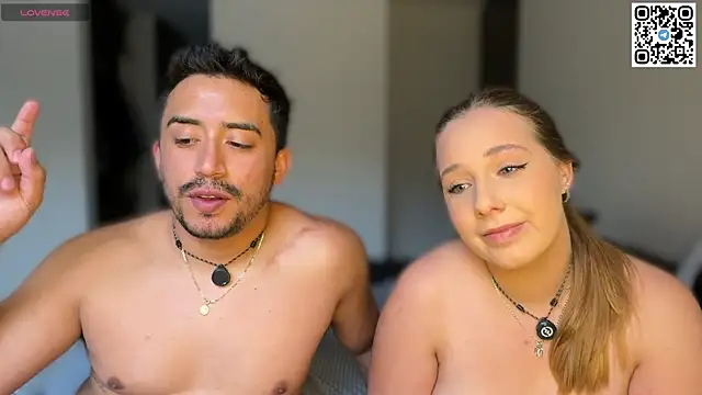 Sofii_n_Diego webcam