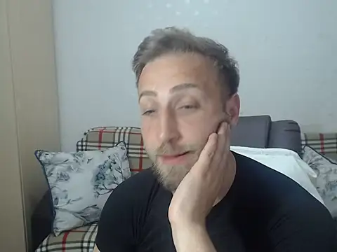 BlondEagleMuscle webcam