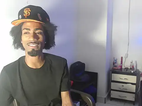 your_blackk webcam
