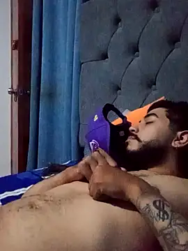 Babyhott420 webcam
