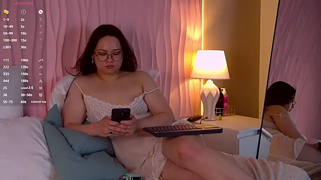 ShyMariam webcam