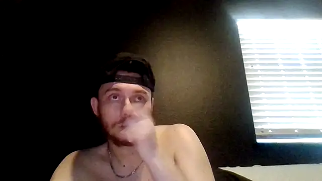 Cloudyydayzz webcam