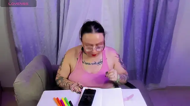 MiaYMolly webcam