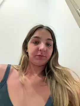 DoriDelux66 webcam