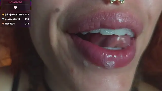 bri_von_dhara__ webcam