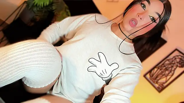 misstreslatin webcam