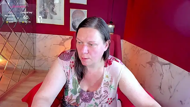 KellyPerfection webcam