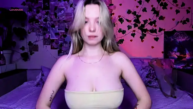 Akari-moon webcam