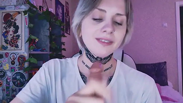 NaniMoore webcam