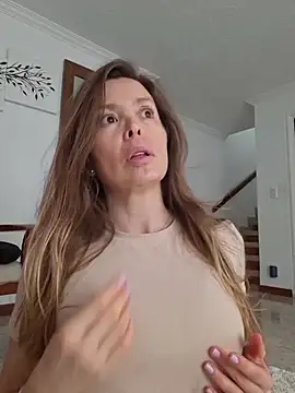 karina_warthon webcam