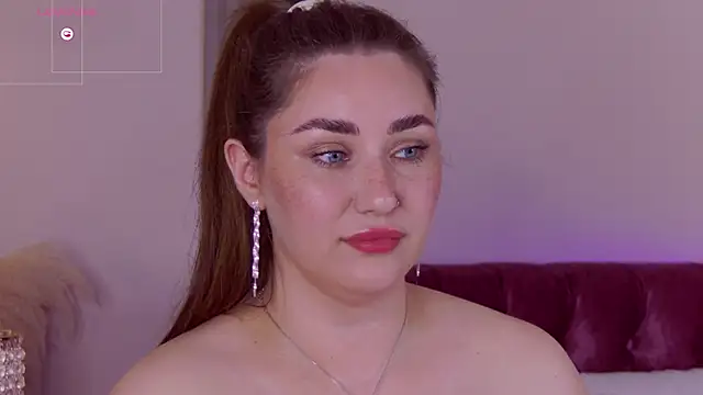 KiraBarlows webcam
