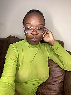 YummyMelanin117 webcam