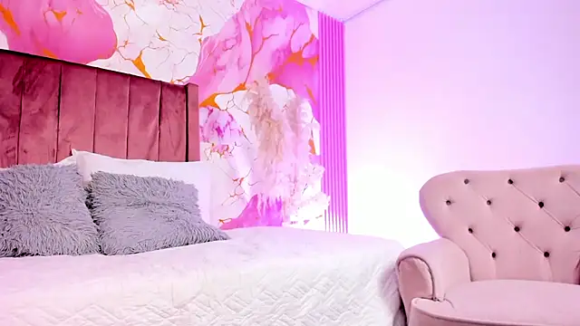 Kim_Tyler webcam
